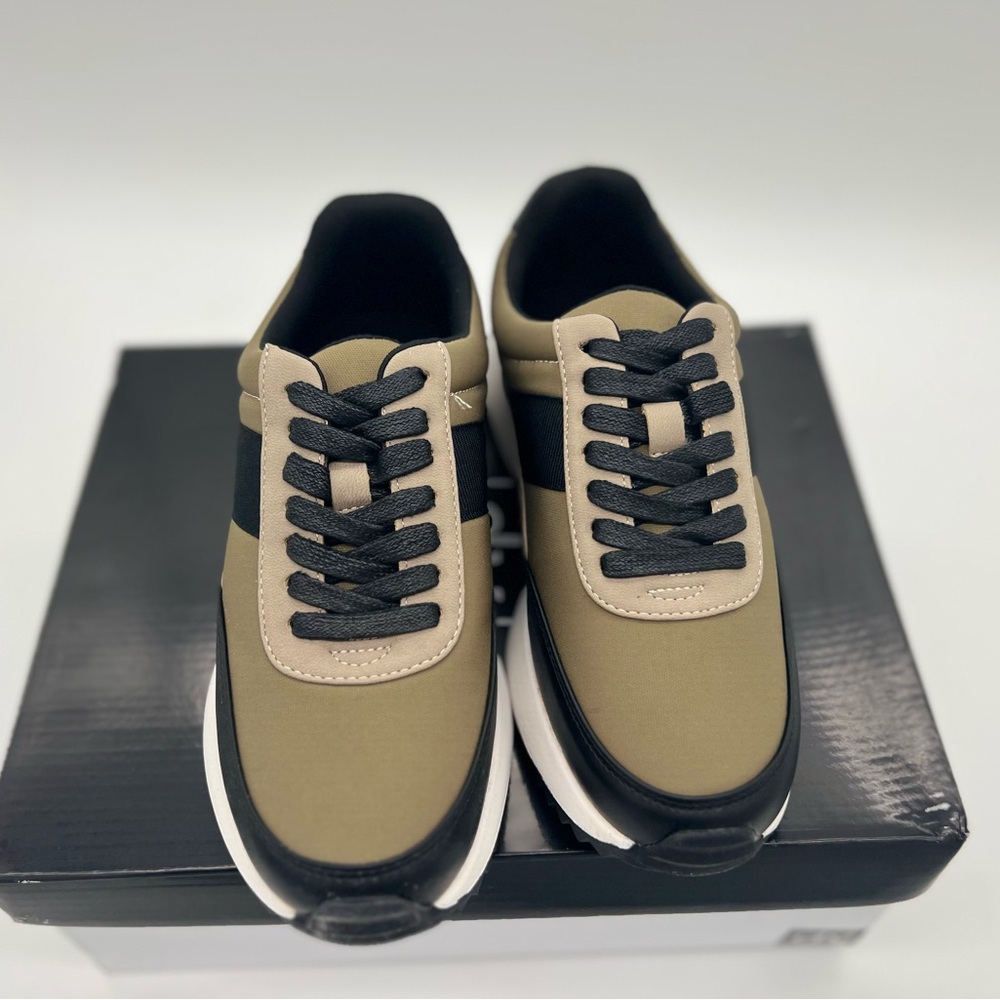 Dolce Vita Womens Bettie Olive Casual and Fashion Sneakers Sz 6.5 - Picture 2 of 6